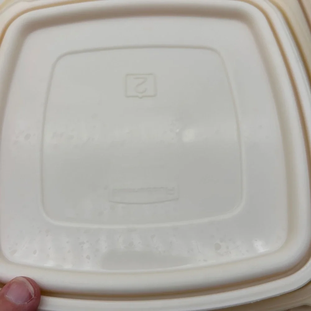 Rubbermaid servin saver